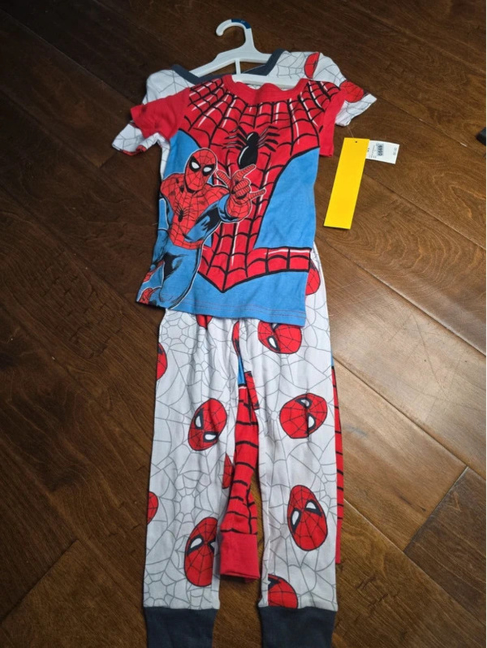 5t brand new spider man pajamas item 569G7